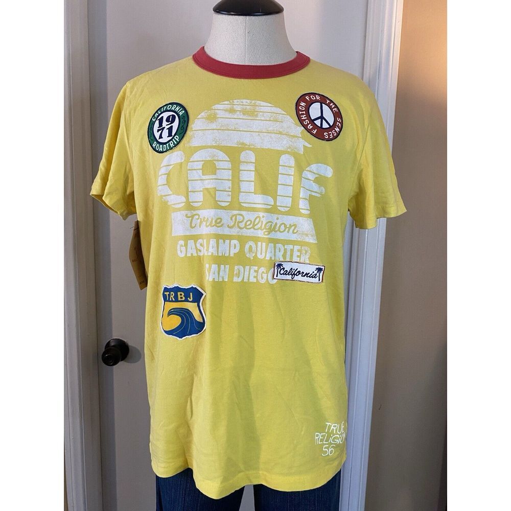 True Religion NWT‎ Calif Gas Lamp Quarter San Diego Yellow Shirt W/Patches